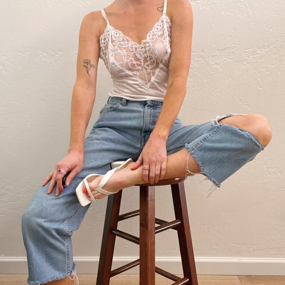 Vintage GH Bass Light Wash Raw Hem Distressed Crop Jeans